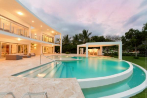Luxury 5-room modern villa with movie theater at exclusive Punta Cana golf and beach resort
